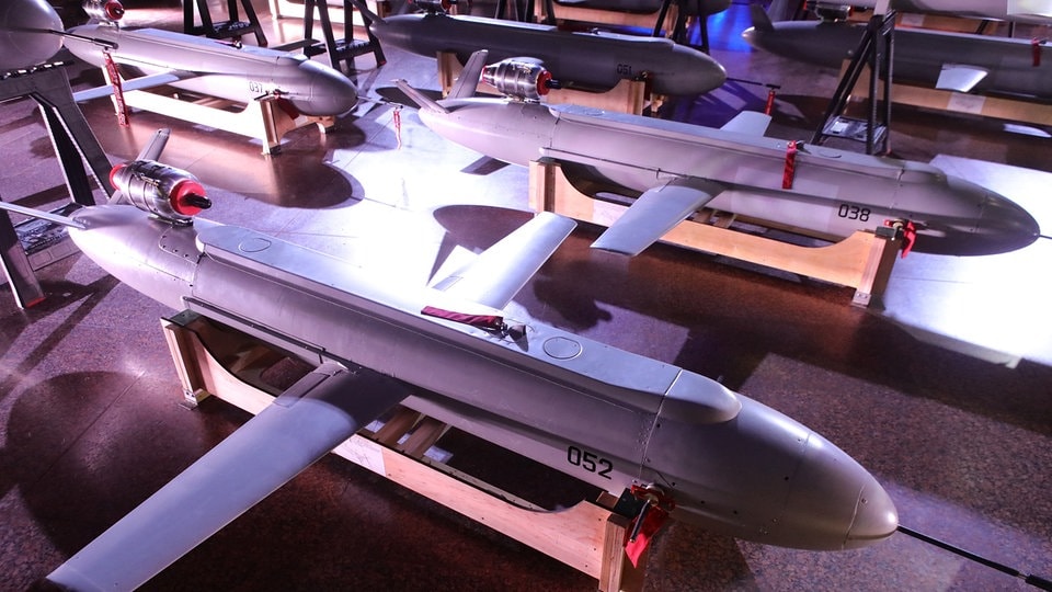 Ukraine-News: Ukrainische Drohnenangriffe auf Moskau und Erdöl-Hafen