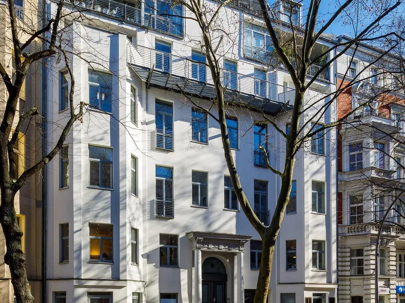 Berlin: Skjerven Group und Europa verkaufen gemischt genutzte Immobilie