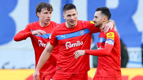 Jubel bei den Fußballern von Holstein Kiel 