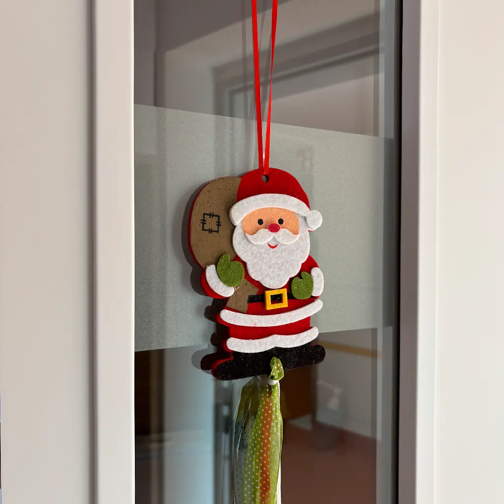 Kinderherzen_Weihnachtsdeko.png Kinderherzen_Weihnachtsdeko.png