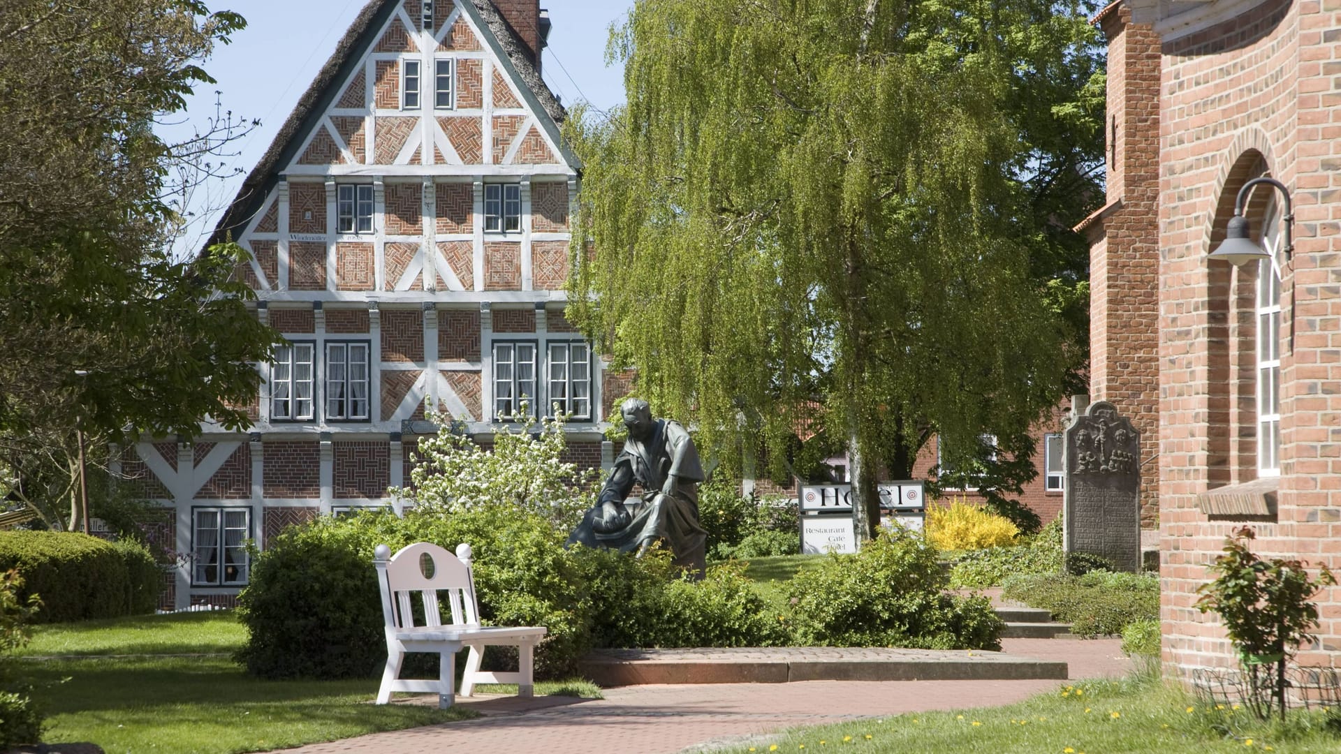 Steinkirchen im Alten Land (Archivfoto): Hier trifft Fachwerk auf Historie.