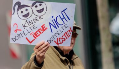 Demo gegen Sparpläne: Karlsruher Bündnis kritisiert Sozialabbau