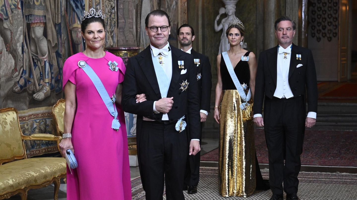 Königin Silvia, Prinzessin Victoria + Co: Schwedische Royals laden zum Königsdinner