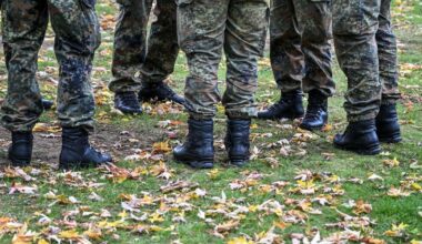 Kommandeur nach Vorfall mit Deutschlandlied abgelöst