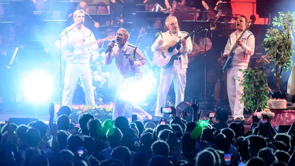 Kraftklub beim Kosmos-Festivals in Chemnitz