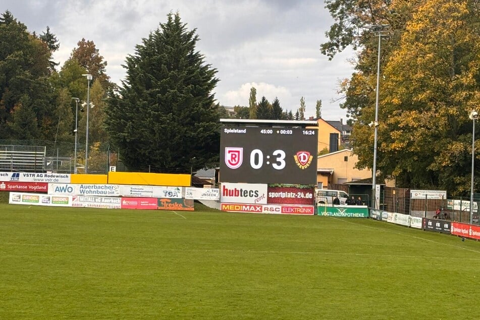 Die SGD geht mit einer klaren Führung in die Halbzeitpause.
