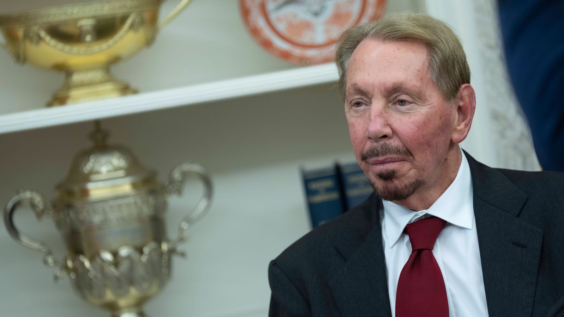 Larry Ellison bei einem Treffen im Weißen Haus (Archivbild): Das von ihm gegründete Unternehmen Oracle blieb hinter den Erwartungen der Analysten zurück.