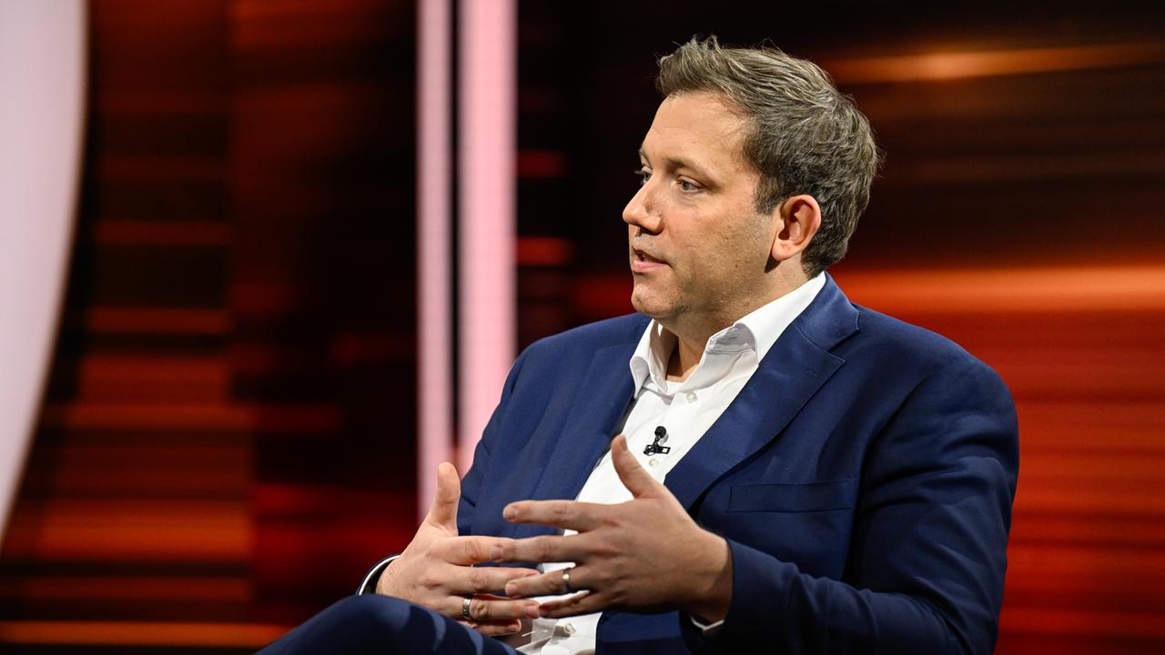 "Jeder wird spüren, dass wir sparen"