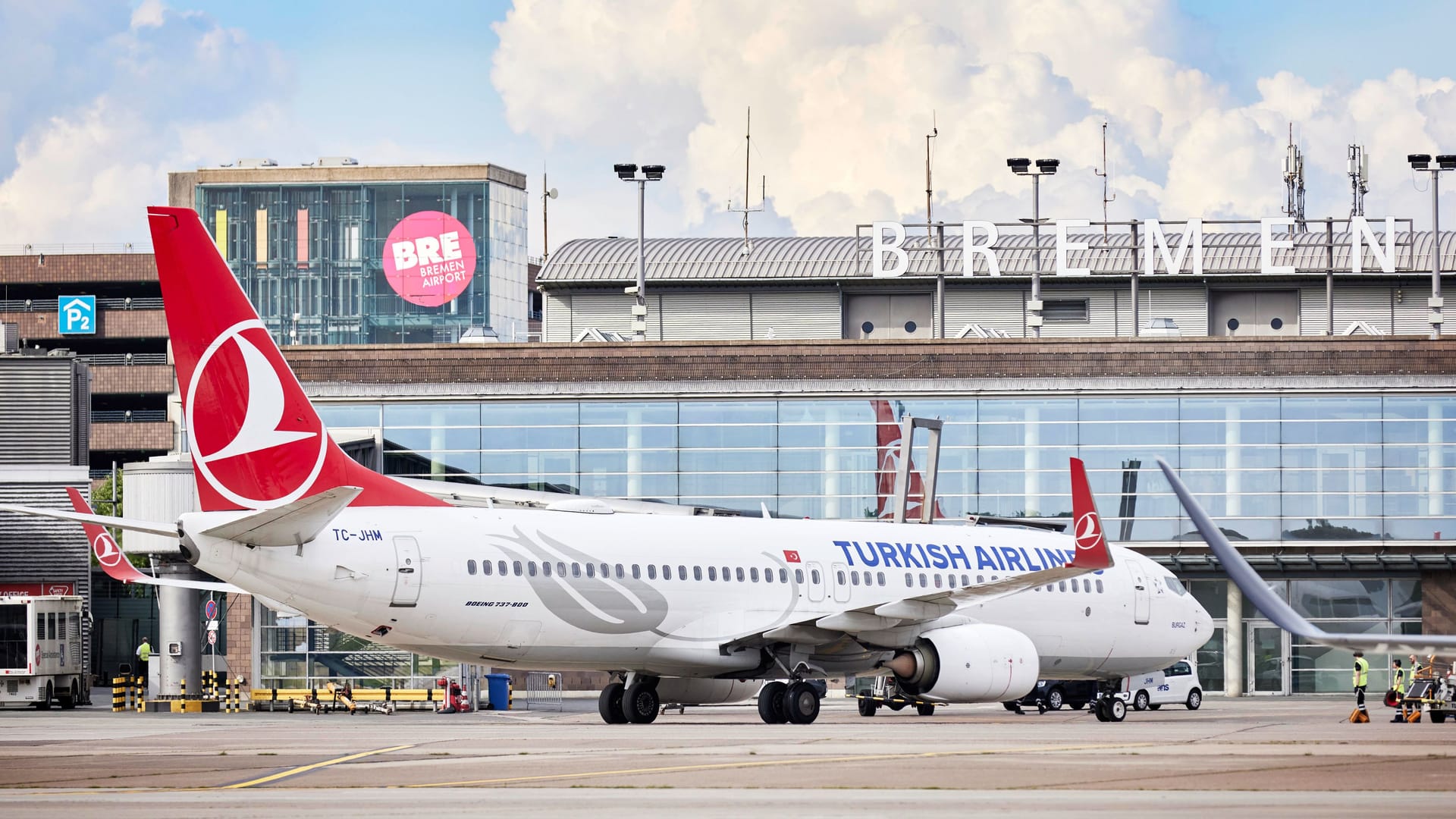Maschine von Turkish Airlines am Flughafen Bremen: Die Standortkosten an deutschen Airports sind hoch.