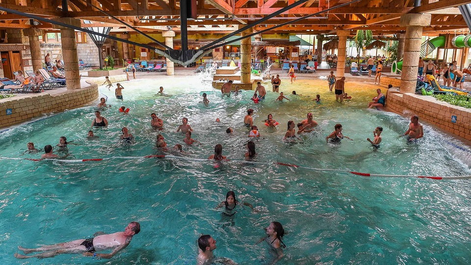 Neue Sauna, neue Rutschen: Erlebnisbad Maya Mare Halle öffnet nach Sanierung wieder