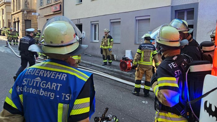 Brand in Stuttgart-Mitte: Feuer in Keller ausgebrochen – Feuerwehr rückt in Leonhardstraße aus
