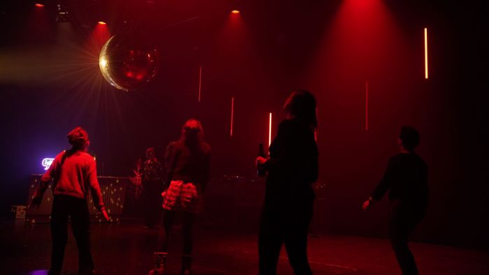 Rakete in Stuttgart: Bar kämpft mit Nachmittagstee gegen das Aus