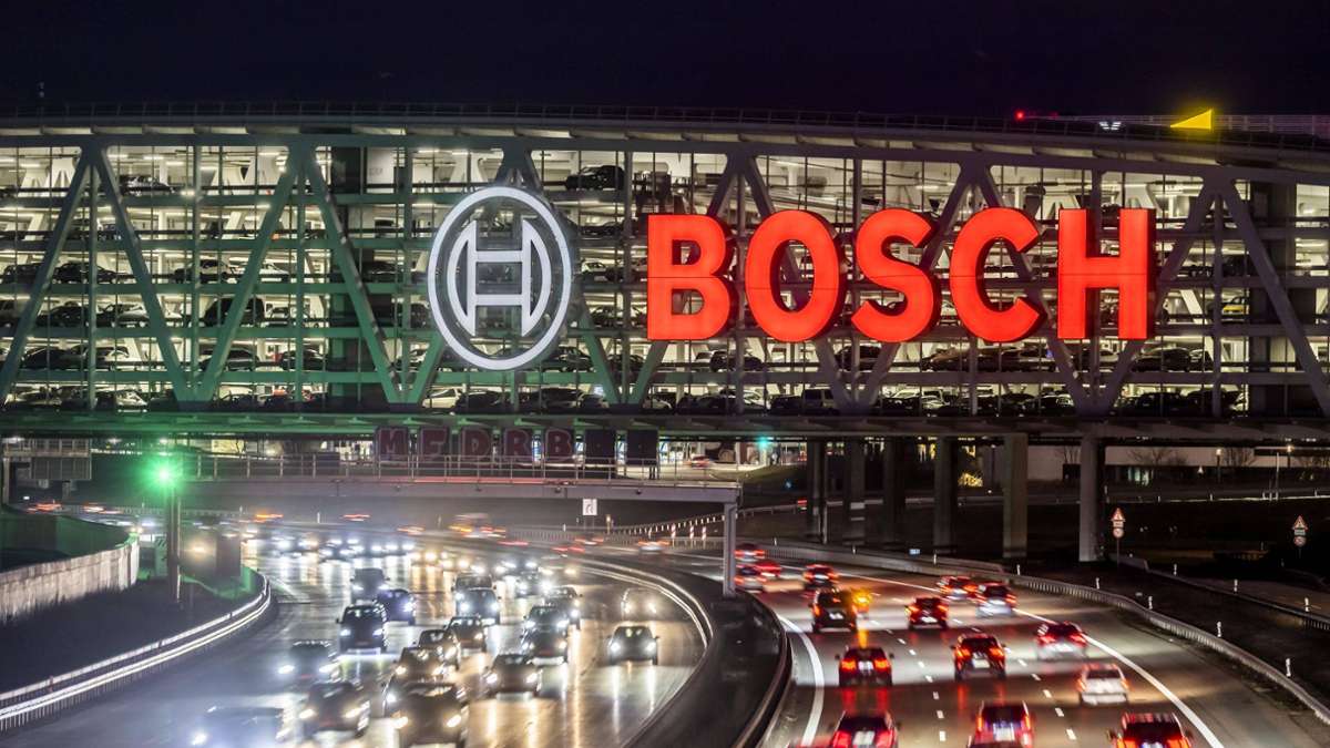 Parkhaus in Stuttgart: Bosch-Buchstaben bilden zweitgrößten Schriftzug der Welt