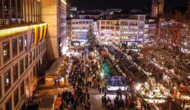 Stuttgarter Weihnachtsmarkt: Ein Event der Jungen? Was Handydaten über die Weihnachtsmarkt-Besucher verraten - KRZ Plus