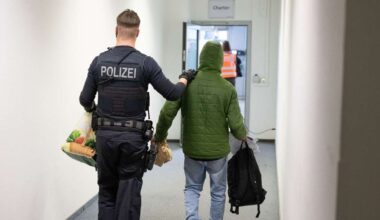 Europa: EU-Staaten einig: Strengere Regeln bei Abschiebungen geplant - Politik