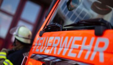 Brand in Leinfelden: Feuer breitet sich von Balkonmöbeln auf Fassade aus - Kreis