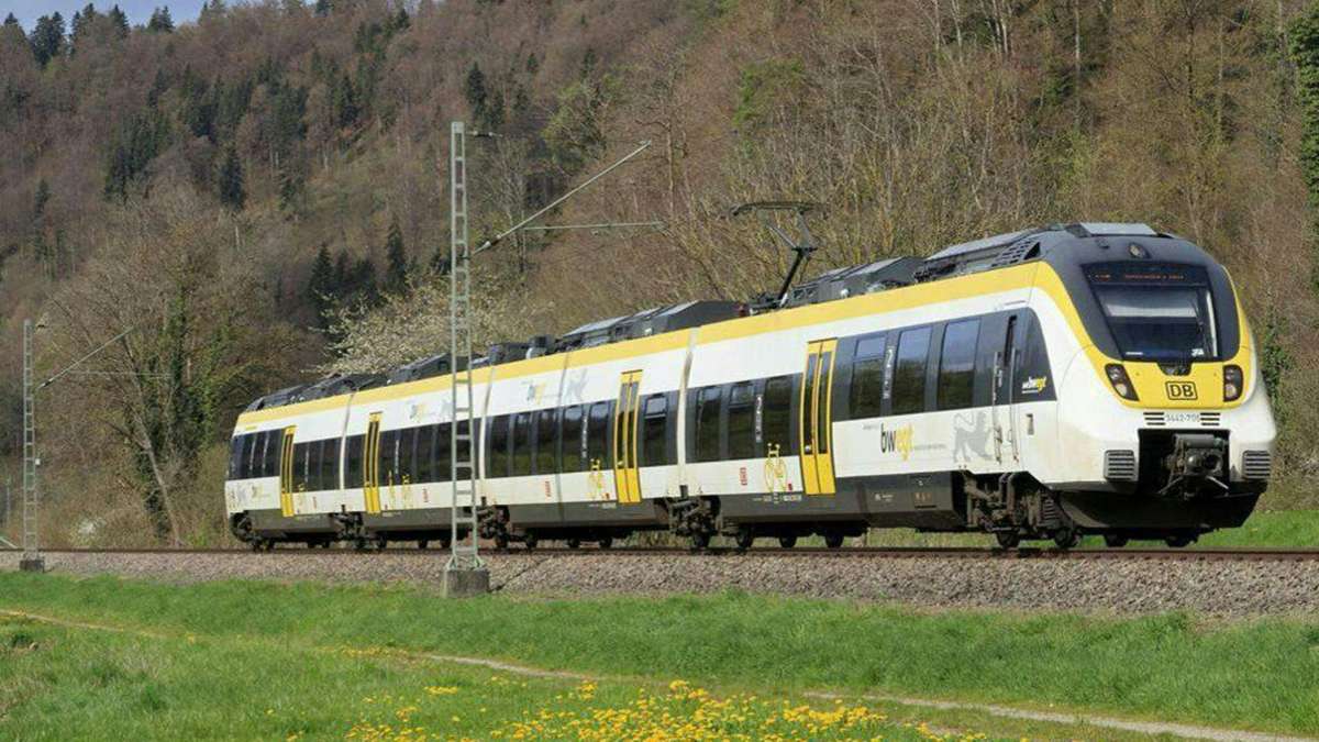 Linie von FDS nach Stuttgart: Neues Jahr beginnt auf der Gäubahn mit einem Monat Zugausfällen - Freudenstadt & Umgebung