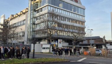 Betriebsversammlung bei Porsche: Furcht vor Sparpaket – Beifall für Oliver Blume