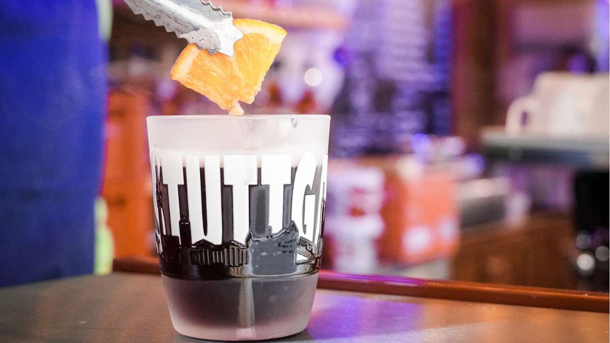 Hat der Tassendiebstahl zugenommen?: Gäste auf dem Weihnachtsmarkt sollten Pfandbecher im Auge behalten