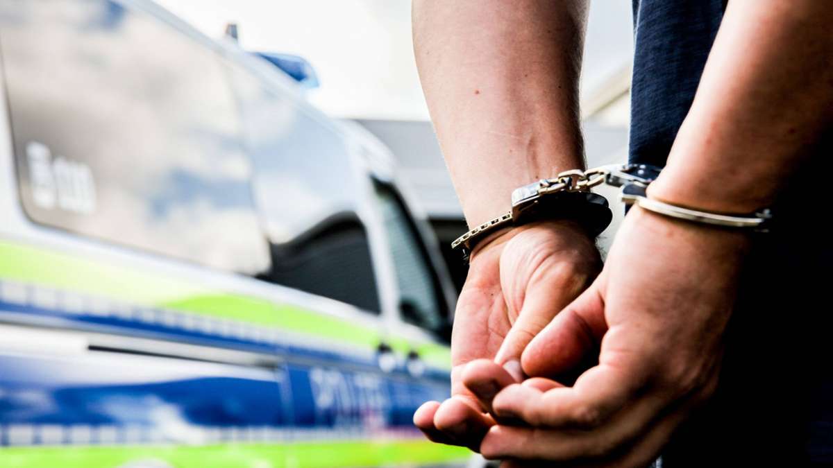 Gewalttaten in Filderstadt: Polizeibekannter Mann greift Frauen und Kinder an - Kreis