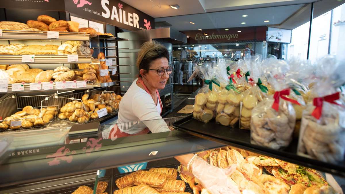 Preise für Backwaren in Stuttgart: „Müssen unsere Brötchen echt sauer verdienen“ – Bäckerei hadert mit Mindestlohn