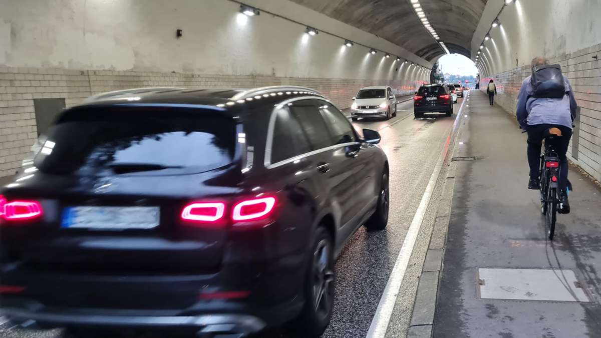 Verkehrssicherheit in Stuttgart: Radfahren im Schwabtunnel angeblich sicherer - Startseite