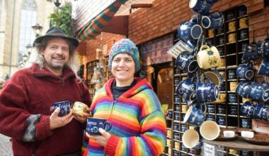 Hasenmühle auf dem Weihnachtsmarkt: Die Tassen mit dem Namen sind Kult – Traute fliegt raus, Luis kommt rein