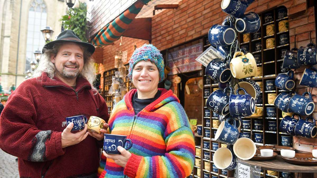 Hasenmühle auf dem Weihnachtsmarkt: Die Tassen mit dem Namen sind Kult – Traute fliegt raus, Luis kommt rein