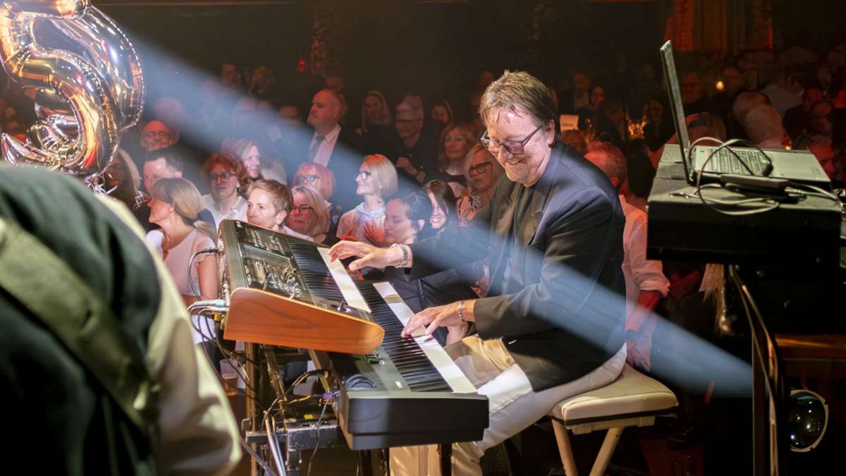 Stuttgarter Institution sagt Ade: Eine Ära endet: MadChick of Soul feiert ihr finales „Last Christmas“ - Stuttgart