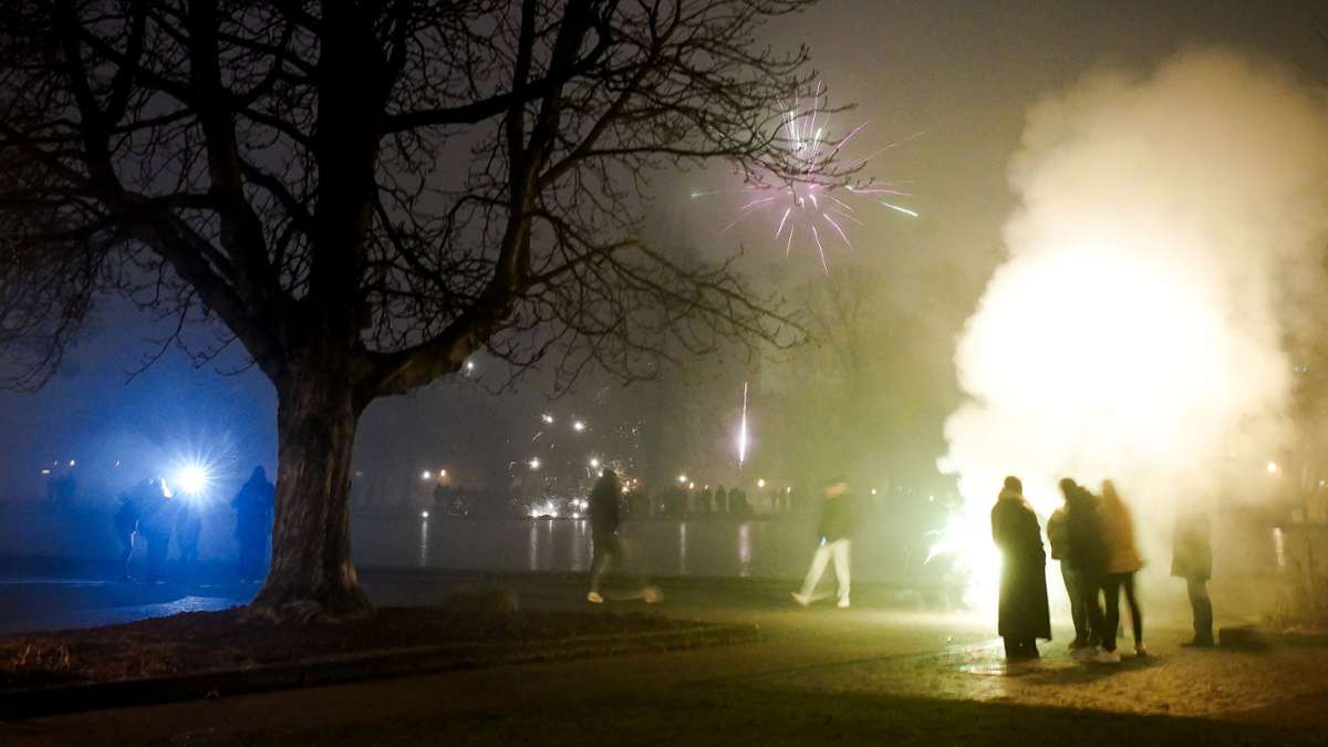 Silvester in Stuttgart: Böllerverbot in der City – doch was gilt in den Stadtbezirken?