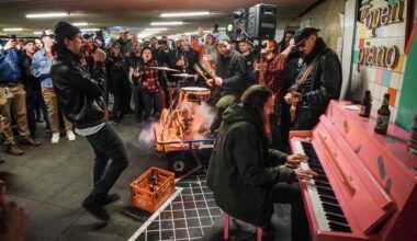 Stuttgarter Punkrock-Band: Im Video: Schmutzki spielen Konzert am Open Piano am Charlottenplatz