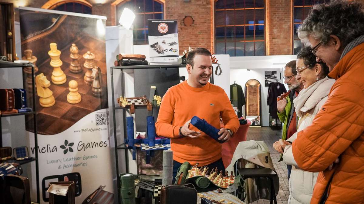 „Schöne Bescherung“ im Römerkastell: „Old Schmetterhand“ trifft auf glänzende Brezeln – über 100 besondere Aussteller