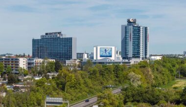 Miet-Apartment im SI-Centrum: Brand im 11. Stock ruft Feuerwehr auf den Plan – eine Person verletzt