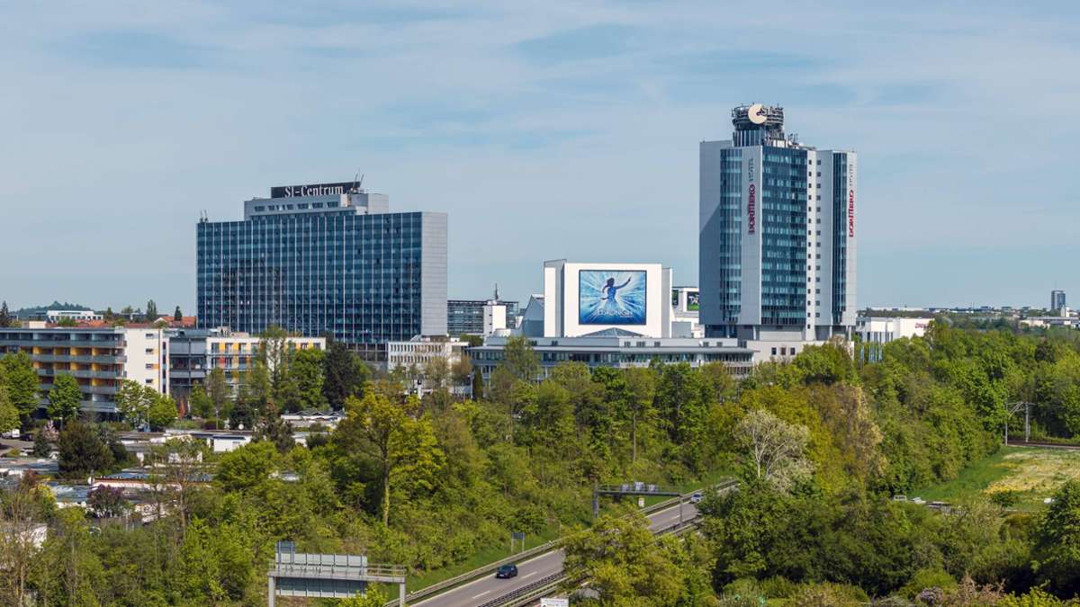 Miet-Apartment im SI-Centrum: Brand im 11. Stock ruft Feuerwehr auf den Plan – eine Person verletzt