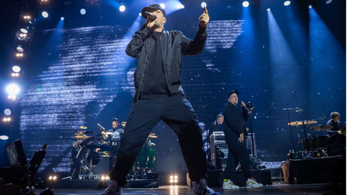 Fantas daheim in Stuttgart: Wenn „Bär“ bremst und es laut gegen Nazis wird - Stuttgart