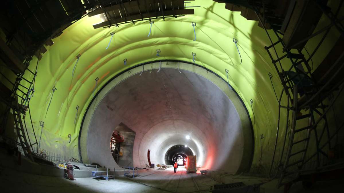 Stuttgart 21: Kritiker warnen vor schneller Genehmigung für weiteren Bahntunnel - KRZ Plus