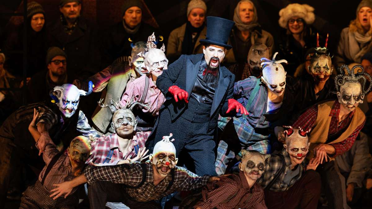 Bayerische Staatsoper München: Barrie Kosky inszeniert einen teuflischen Weihnachtszirkus
