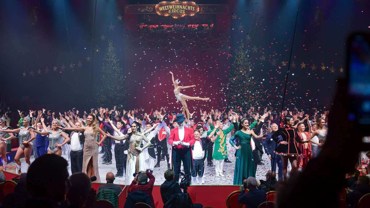 Premiere des Weltweihnachtscircus: Selbst das Zelt scheint zu zaubern – Stuttgart feiert Zirkus in neuer Dimension