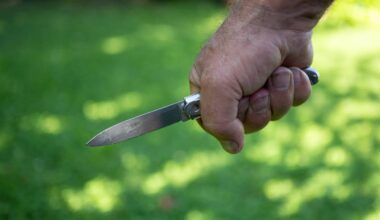 Kiel: Chef soll Mitarbeiter mit Messer bedroht haben – Anklage!