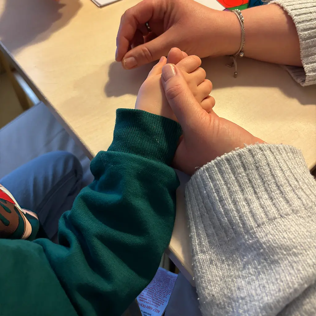 Michaela_Elina_2.png Michaela_Elina_2.png