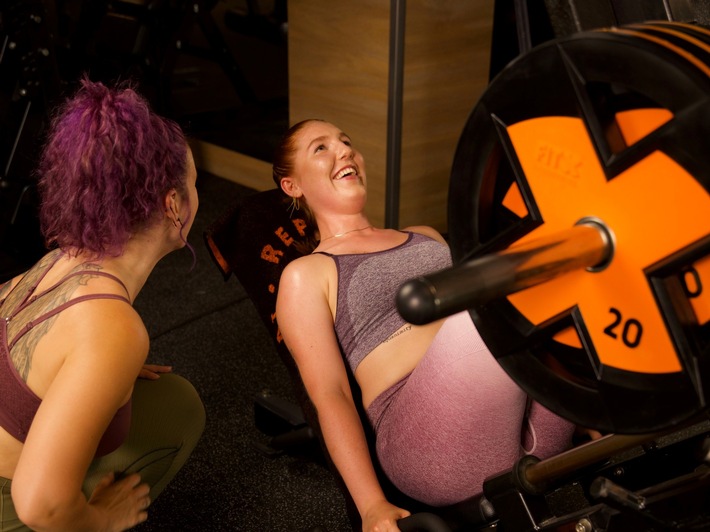 Moderne Trainingsfläche in Elberfeld: FitX eröffnet viertes Studio in Wuppertal