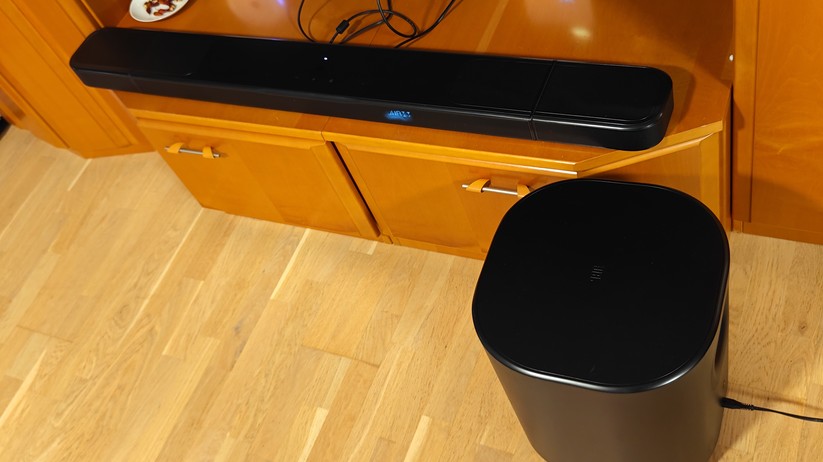 JBL Bar 1000MK2: Soundbar mit Dolby Atmos und insgesamt 960 Watt Leistung.