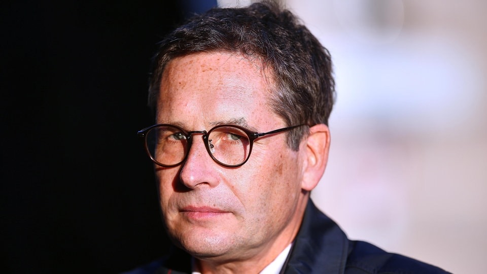 "Unstimmigkeiten" und Zweifel an Qualifikation: Stadt Halle trennt sich von OB-Referenten