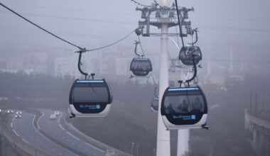 Kilometerlange Seilbahn nach Paris in Betrieb genommen