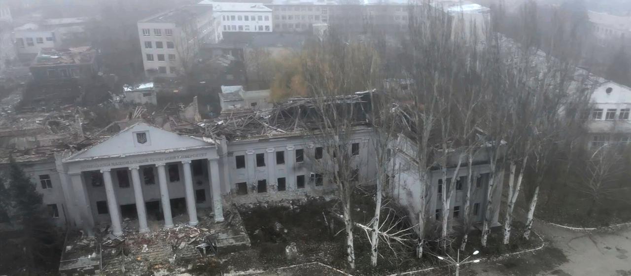 Vom Pressedienst des russischen Verteidigungsministeriums zur Verfügung gestellte Luftaufnahme eines beschädigten Gebäudes der Nationalen Technischen Universität in Pokrowsk, Ukraine. | Russian Defense Ministry Press Service via AP Vom Pressedienst des russischen Verteidigungsministeriums zur Verfügung gestellte Luftaufnahme eines beschädigten Gebäudes der Nationalen Technischen Universität in Pokrowsk, Ukraine.