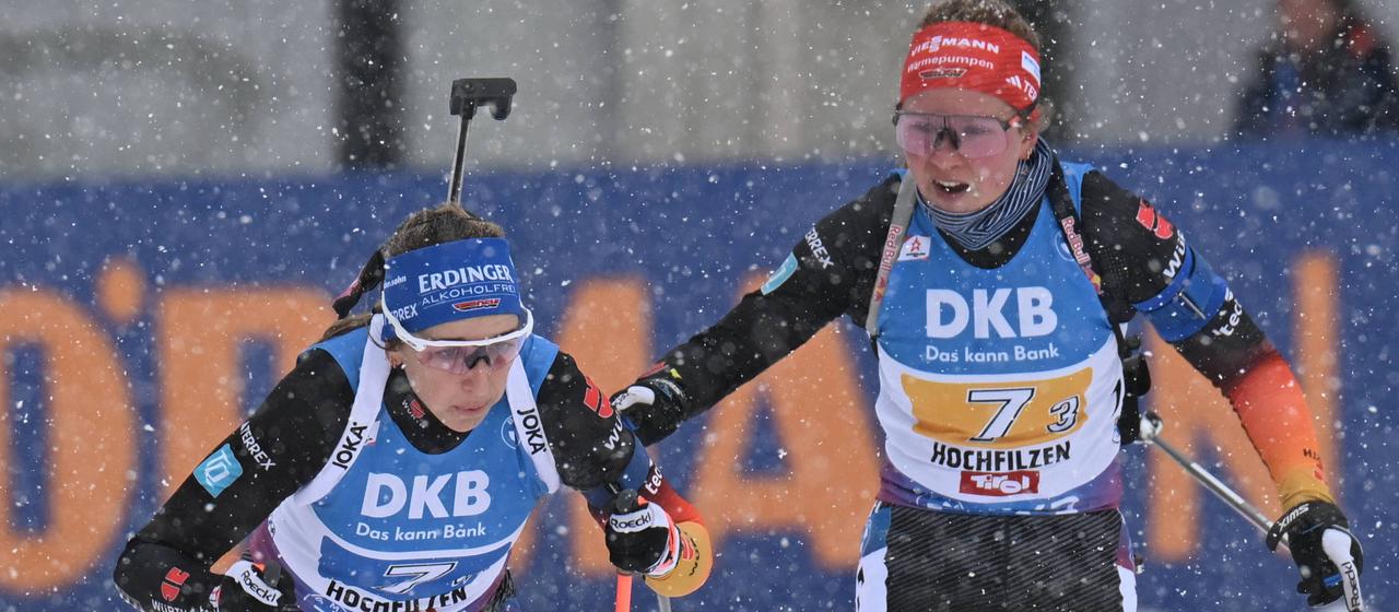 Selina Grotian übergibt in der Staffel an Franzsika Preuß | IMAGO/CEPix Selina Grotian übergibt in der Staffel an Franzsika Preuß