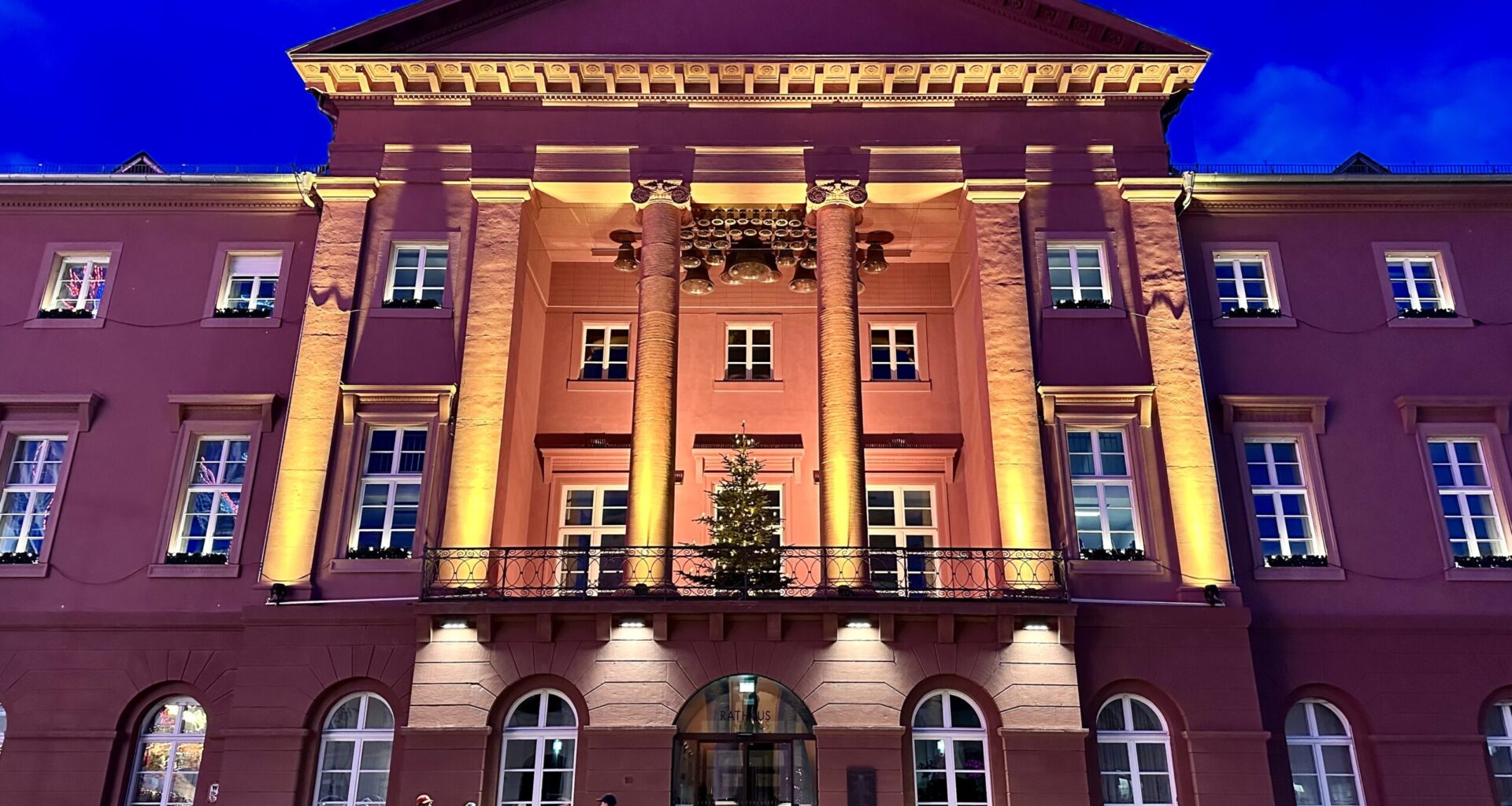 Zoo, Bäder, Müllabfuhr, Bürgerbüros & mehr: Öffnungszeiten zum Jahreswechsel