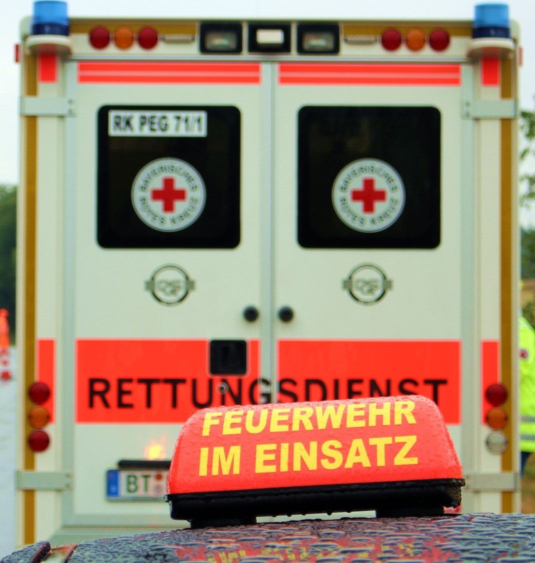 Mannheim-Innenstadt: Rauchentwicklung aus Geschäft – zwei Bewohner vor Ort behandelt