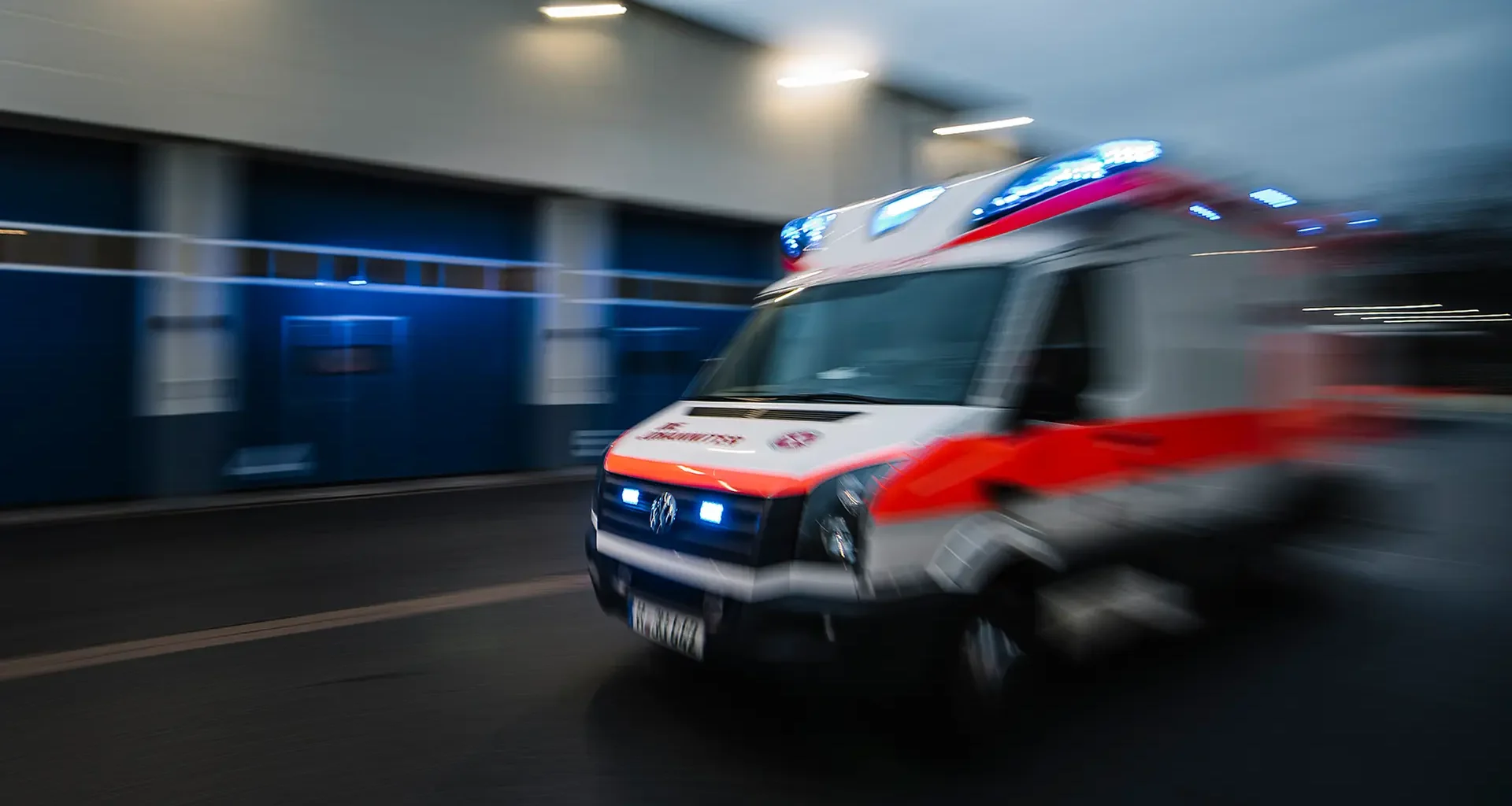 Grill in Gartenlaube: Vier Erwachsene und fünf Kinder verletzt