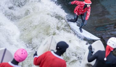 Nikoläuse surfen auf eiskalter Leine in Hannover
